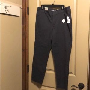 OLD NAVY NEW W/Tag mid-rise pants women’s size 16
